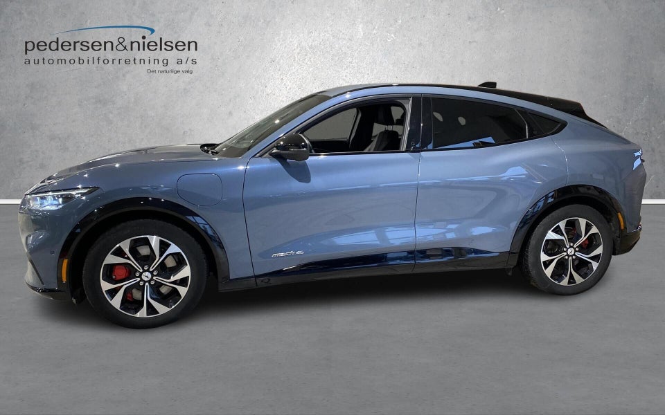 Ford Mustang Mach-E 75 Premium Standard Range AWD 5d