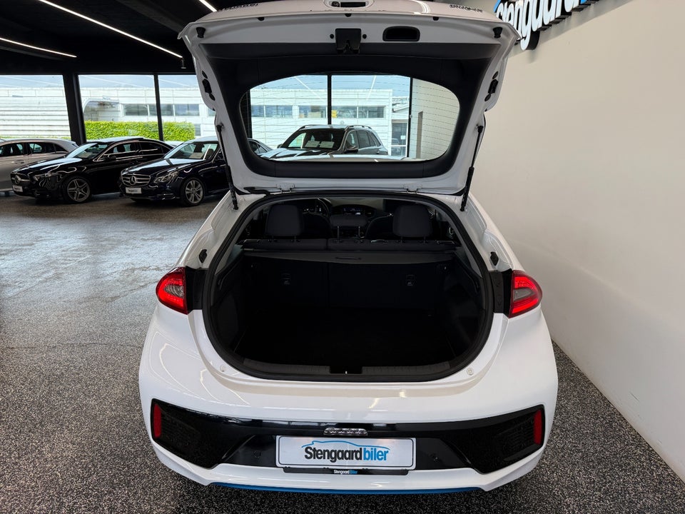 Hyundai Ioniq 1,6 PHEV Premium DCT 5d