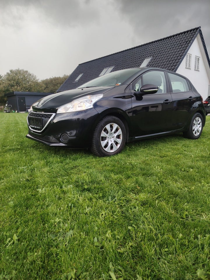 Peugeot 208 1,0 VTi Active 5d