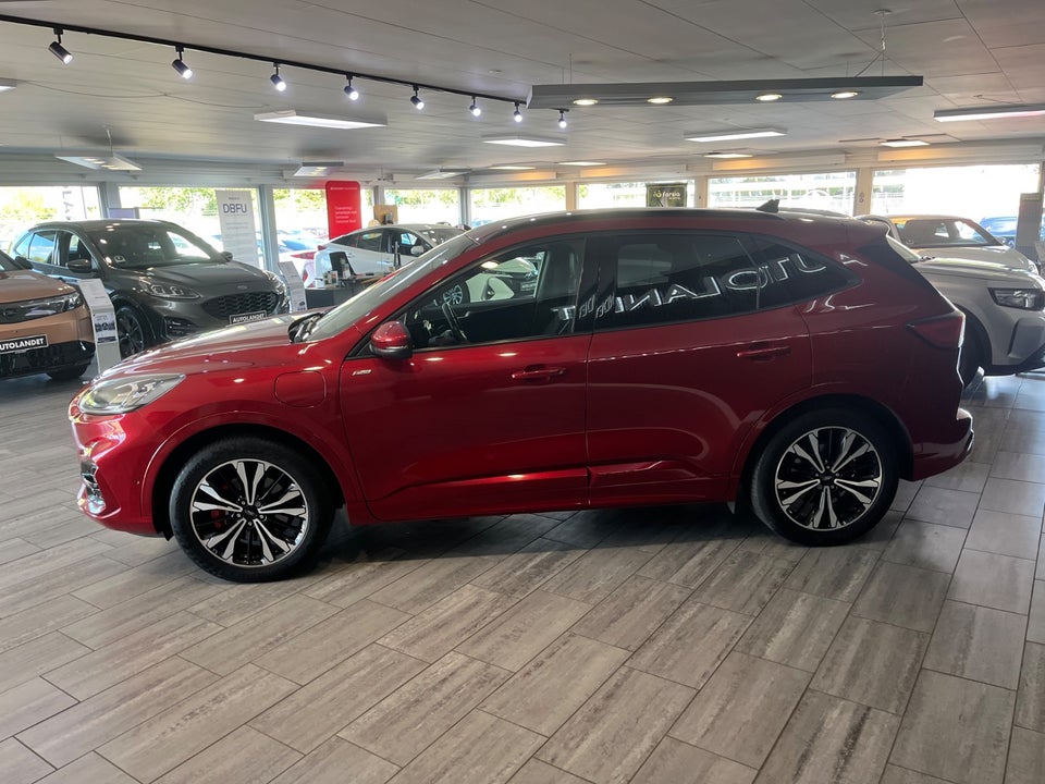Ford Kuga 2,5 PHEV ST-Line CVT 5d