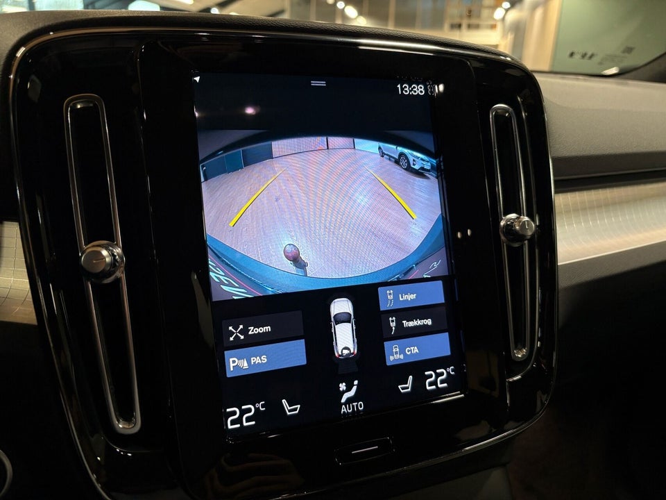 Volvo XC40 1,5 T5 ReCharge Plus Dark aut. 5d