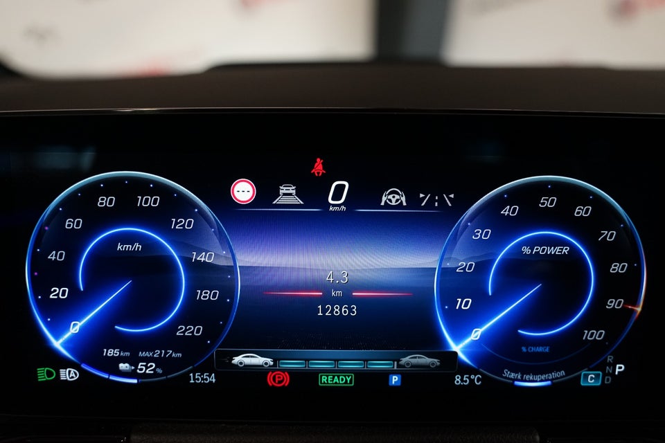 Mercedes EQA350 AMG Line Premium 4Matic Van 5d