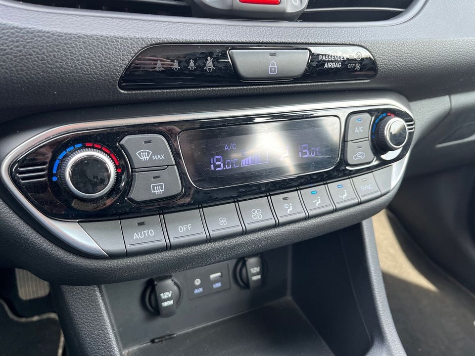 Hyundai i30 1,4 T-GDi Trend 5d