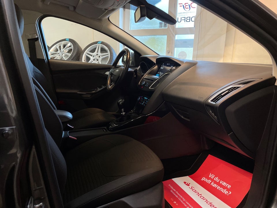 Ford Focus 1,0 SCTi 125 Business stc. 5d