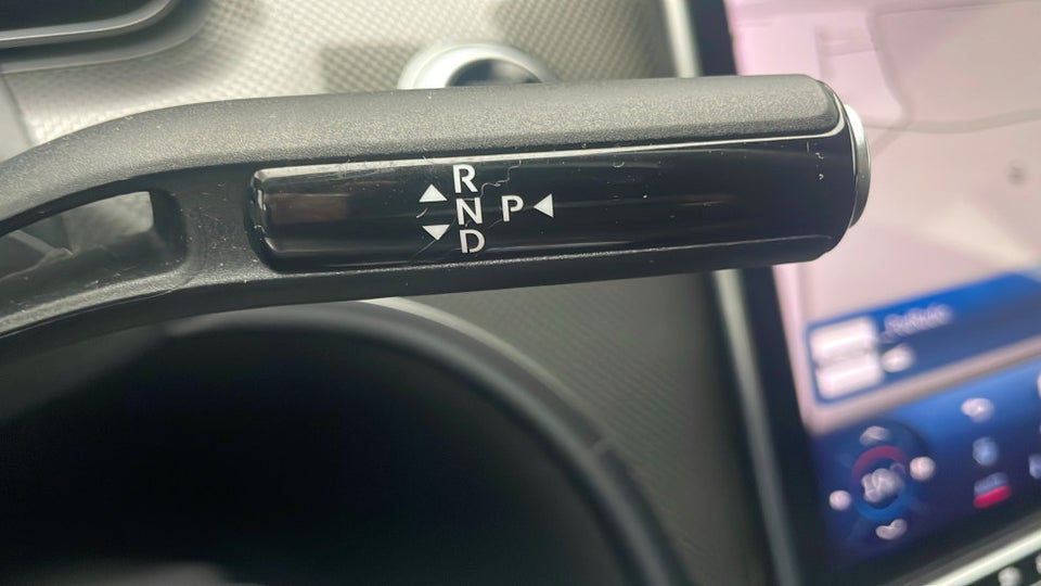 Mercedes C300 e 2,0 AMG Line stc. aut. 5d