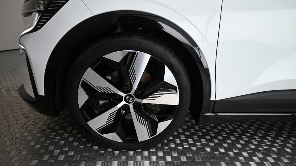 Renault Megane E-Tech 60 Techno 5d