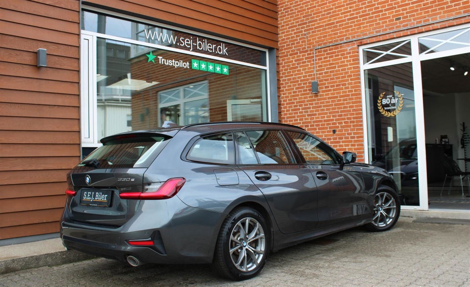 BMW 330e 2,0 Touring Sport Line aut. 5d