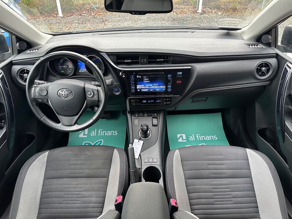 Toyota Auris 1,8 Hybrid H2 Touring Sports CVT 5d