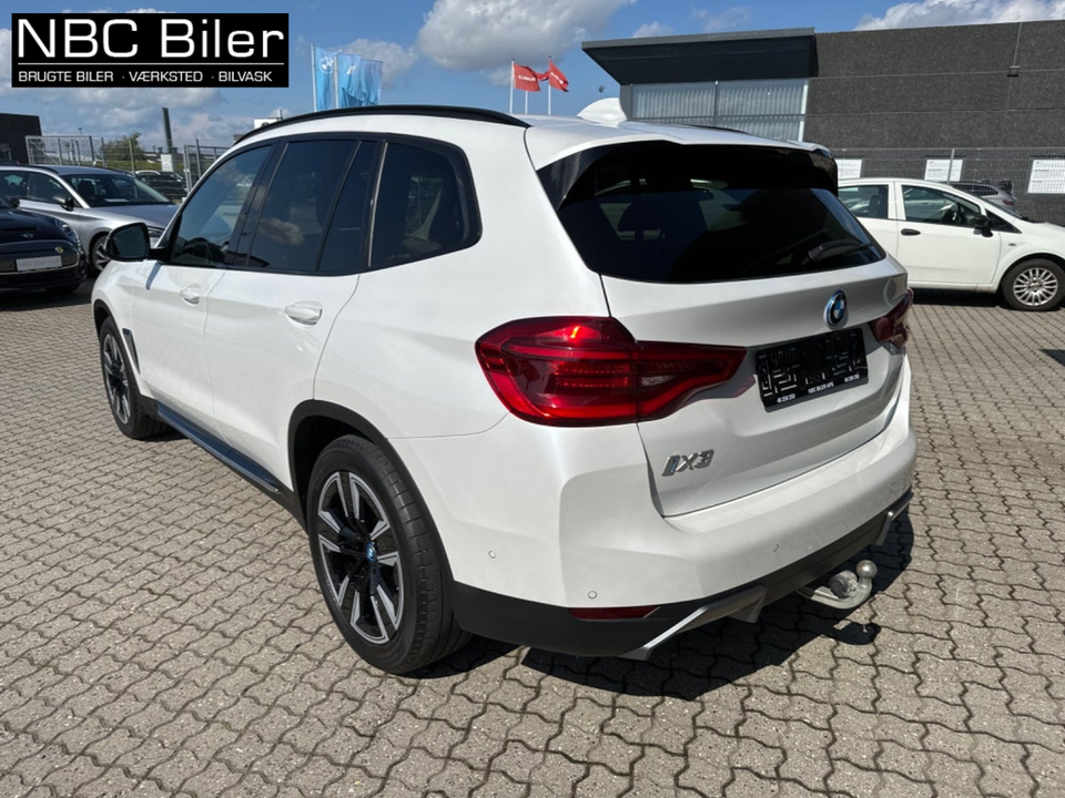 BMW iX3 Charged 5d