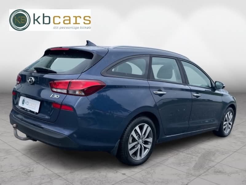 Hyundai i30 1,6 CRDi 110 Trend stc. DCT 5d