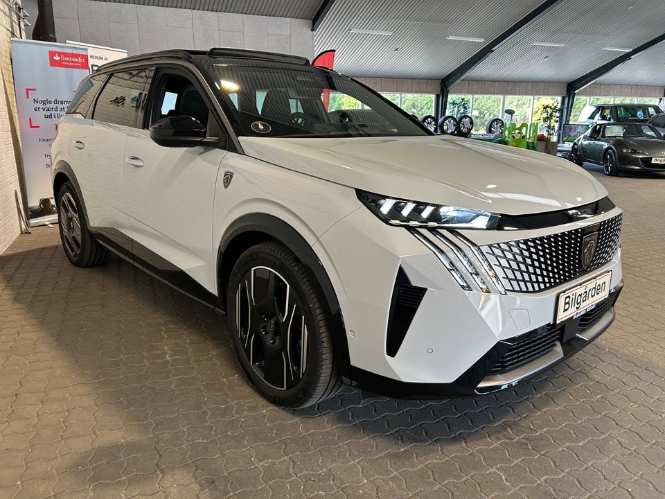 Peugeot e-5008 77 GT Pack AWD 7prs 5d