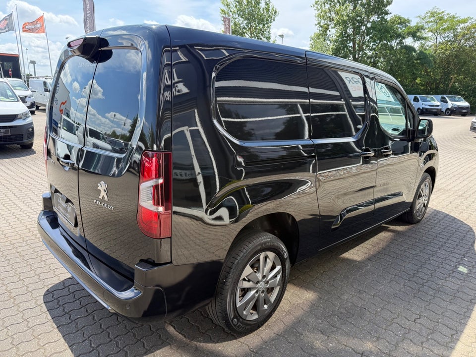 Peugeot Partner 1,5 BlueHDi 100 L2V2 Ultimate Van