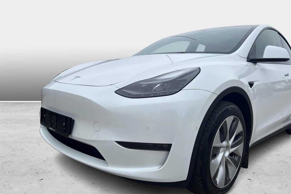 Tesla Model Y Long Range AWD 5d