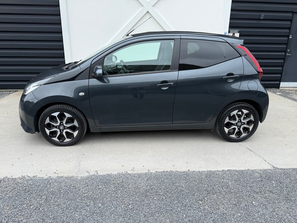 Toyota Aygo 1,0 VVT-i x-sky 5d