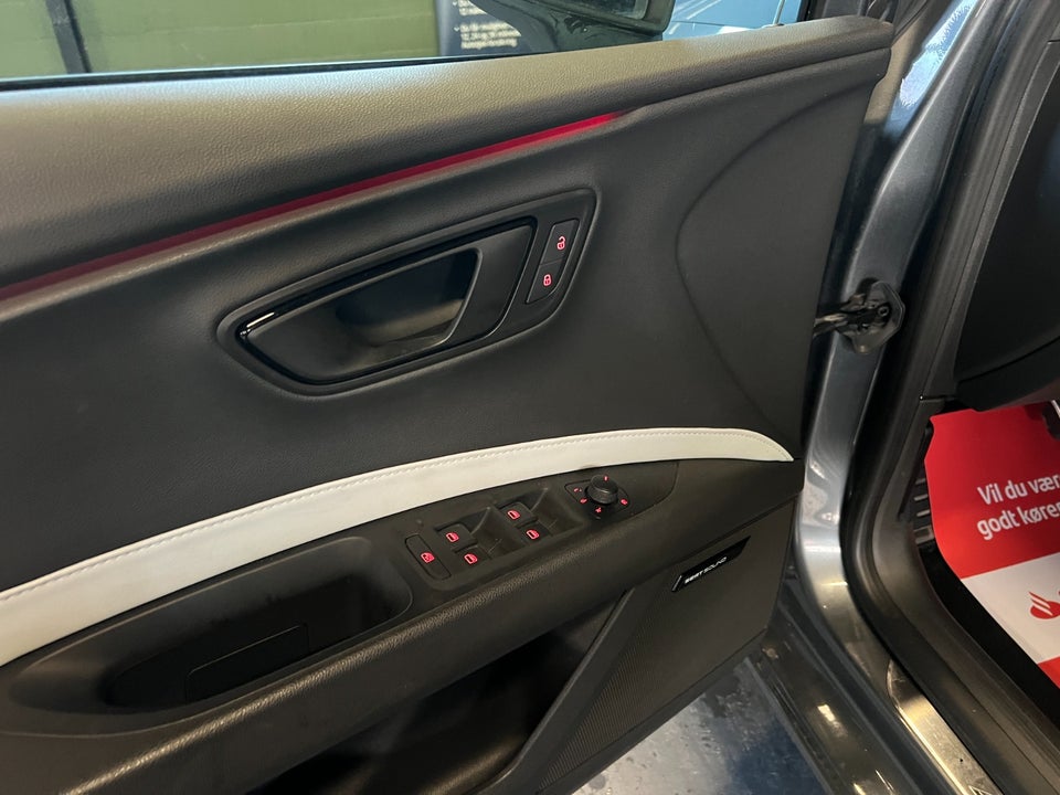 Seat Leon 2,0 TSi 280 Cupra 5d