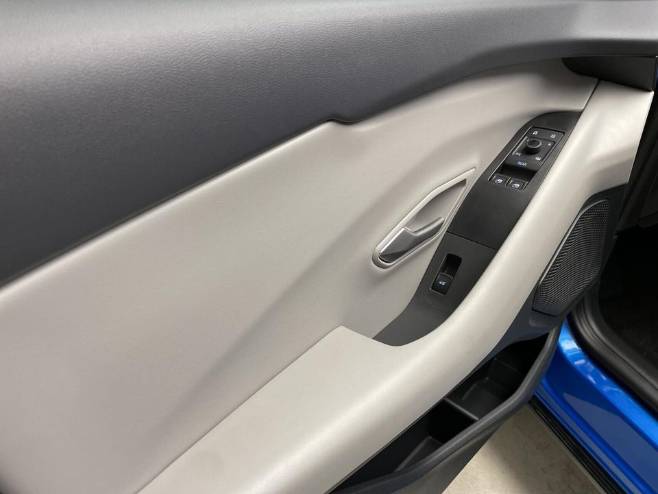 Ford Capri 77 Select Extended Range 5d