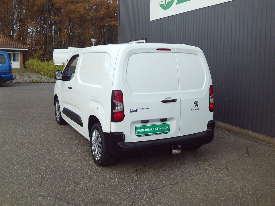 Peugeot Partner 1,5 BlueHDi 100 L1V1 Plus Van
