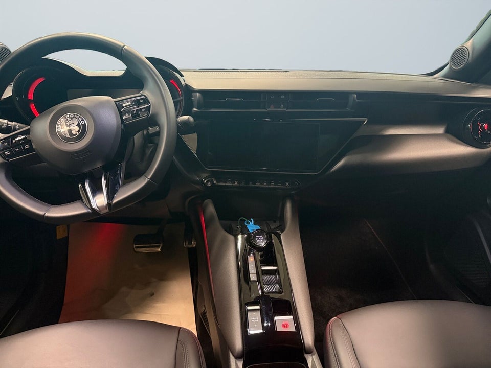 Alfa Romeo Junior Elettrica Speciale 5d