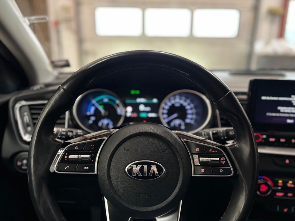 Kia Ceed 1,6 PHEV Prestige SW DCT 5d