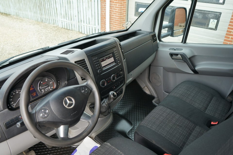 Mercedes Sprinter 316 2,2 CDi R3 Mandskabsvogn m/lad 4d
