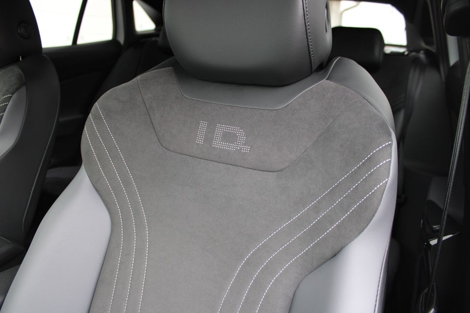 VW ID.5 77 Style 5d