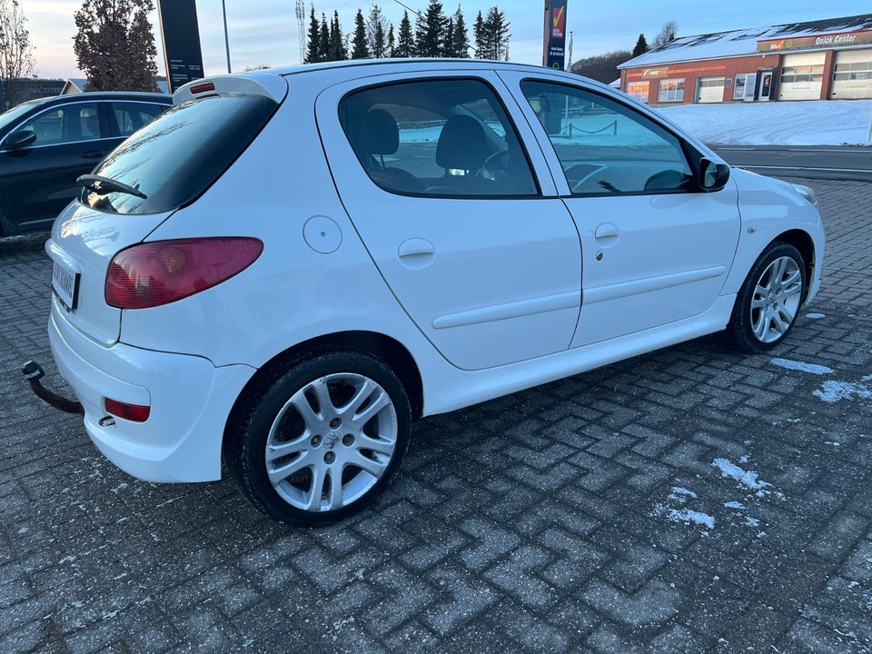 Peugeot 206+ 1,4 HDi 70 Comfort 5d