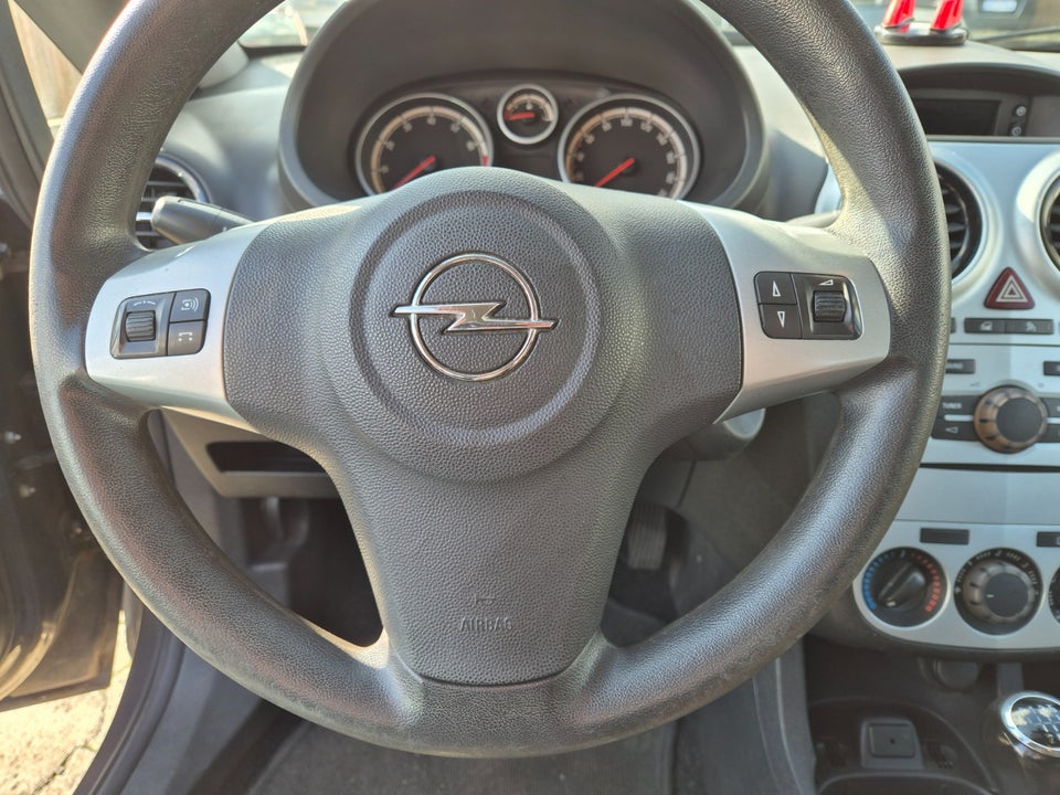 Opel Corsa 1,0 12V Enjoy 5d