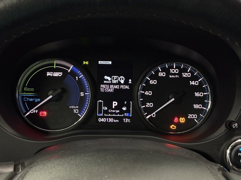 Mitsubishi Outlander 2,4 PHEV Intense CVT 4WD 5d
