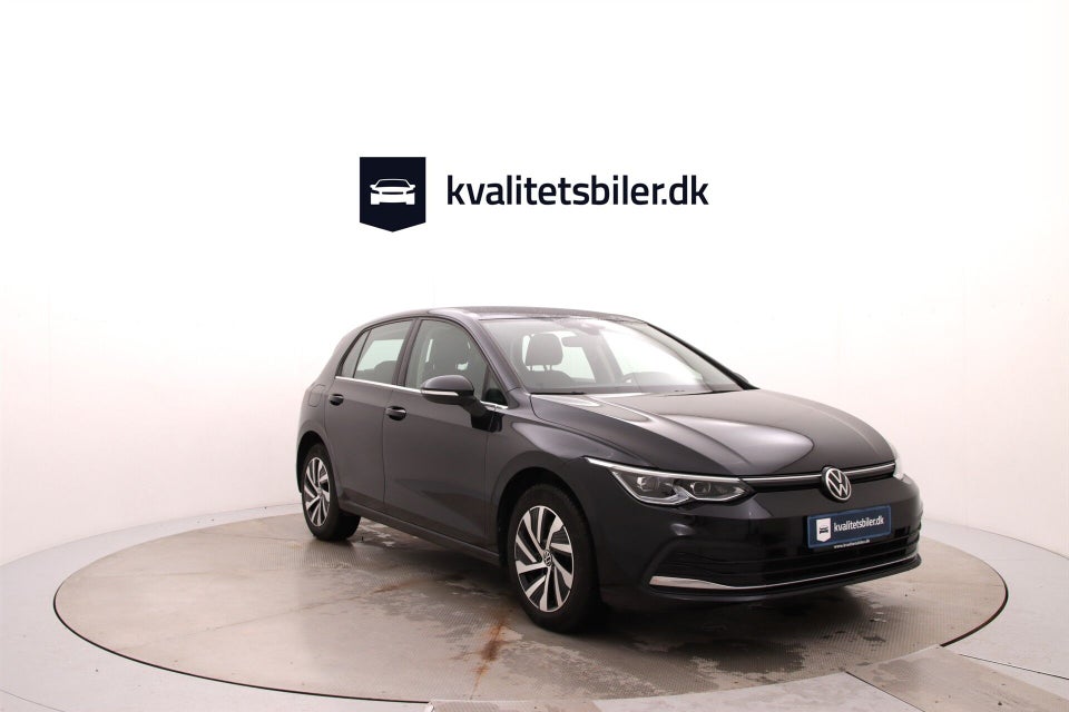 VW Golf VIII 1,4 eHybrid DSG 5d