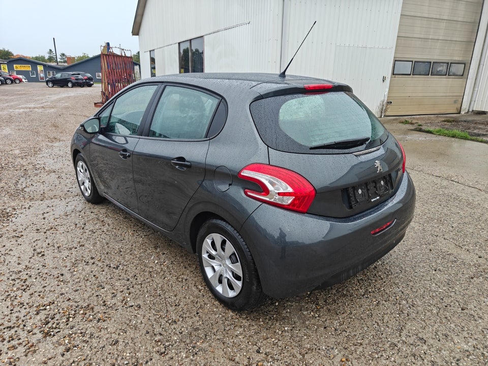 Peugeot 208 1,0 VTi Active 5d
