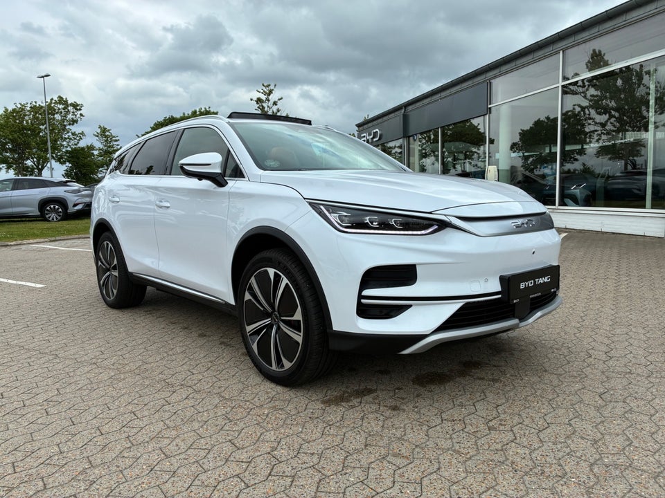 BYD Tang 109 Flagship AWD 7prs 5d