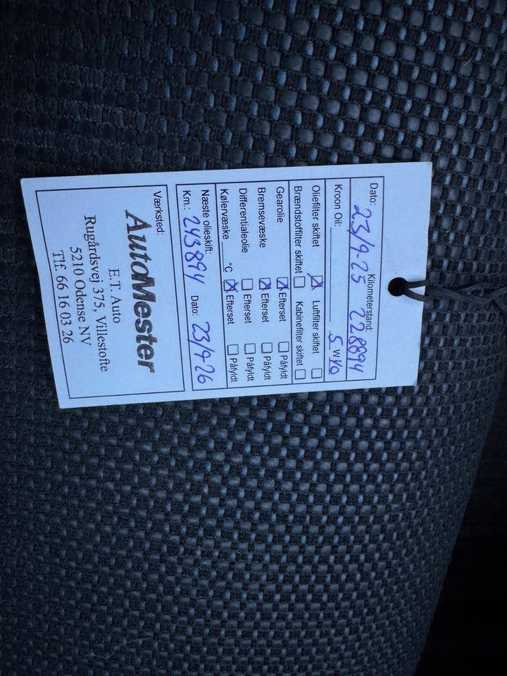 Toyota Avensis 1,8 Sol+ stc. 5d