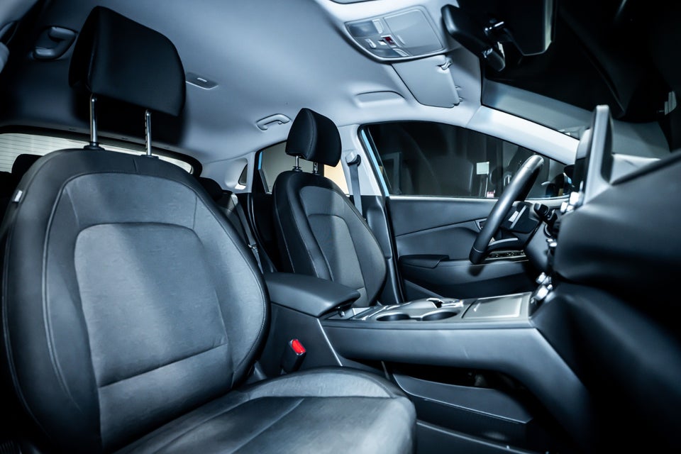 Hyundai Kona 39 EV Select 5d