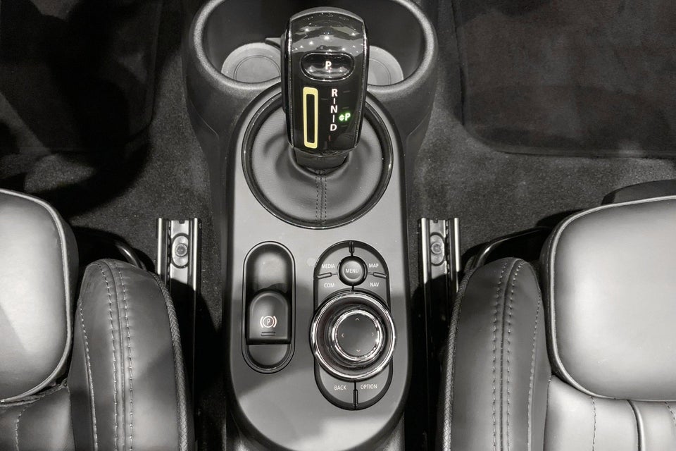 MINI Cooper SE Cabriolet 2d