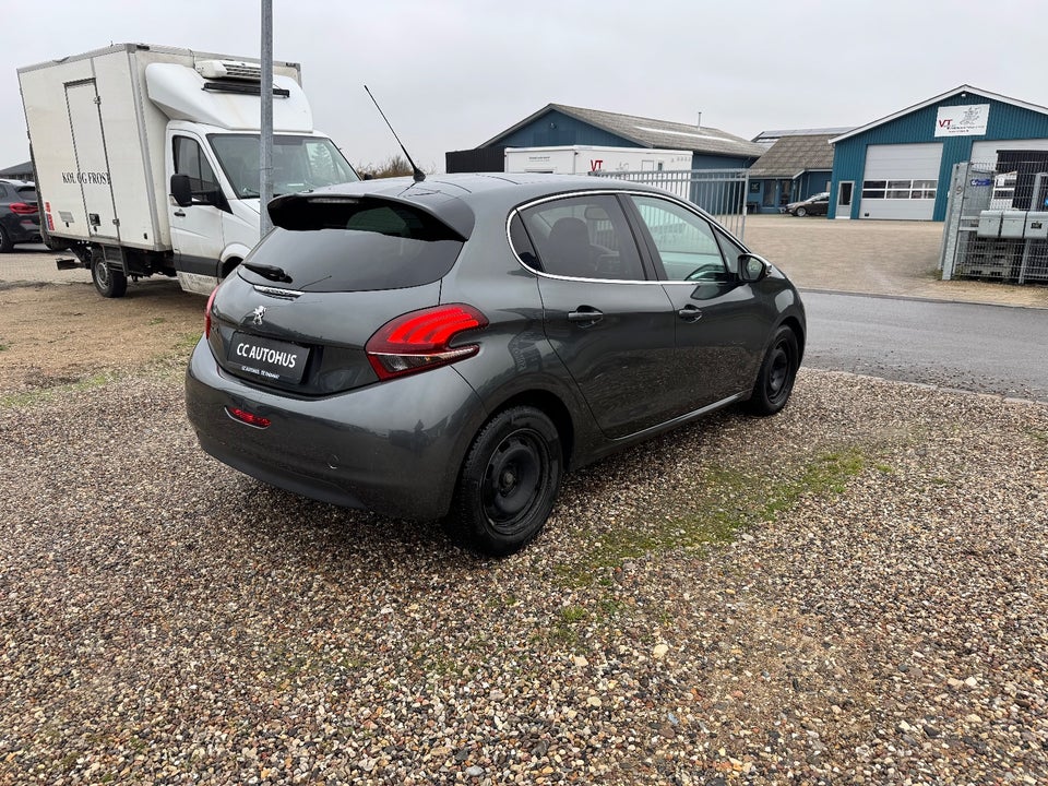 Peugeot 208 1,6 BlueHDi 100 Envy+ 5d