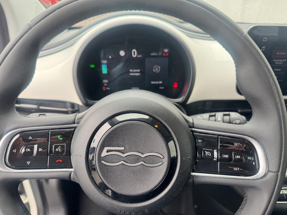 Fiat 500e 42 Icon 3d