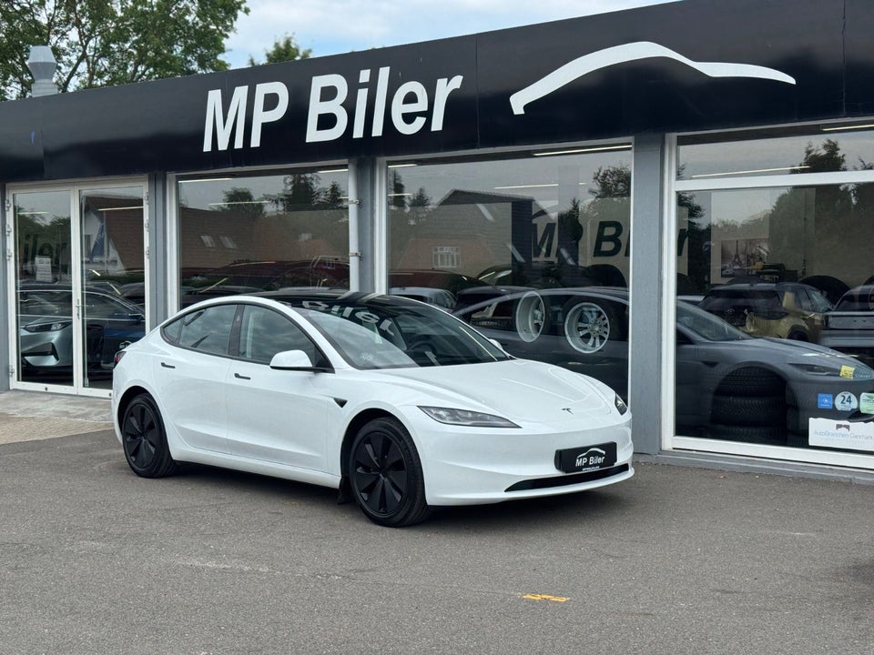 Tesla Model 3 Long Range AWD 4d