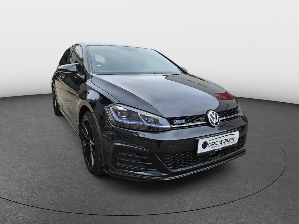 VW Golf VII 1,4 GTE DSG 5d