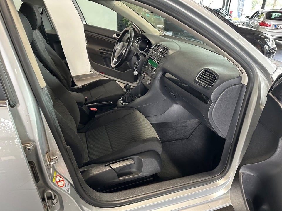 VW Golf VI 2,0 TDi 140 Comfortline Variant Van 5d