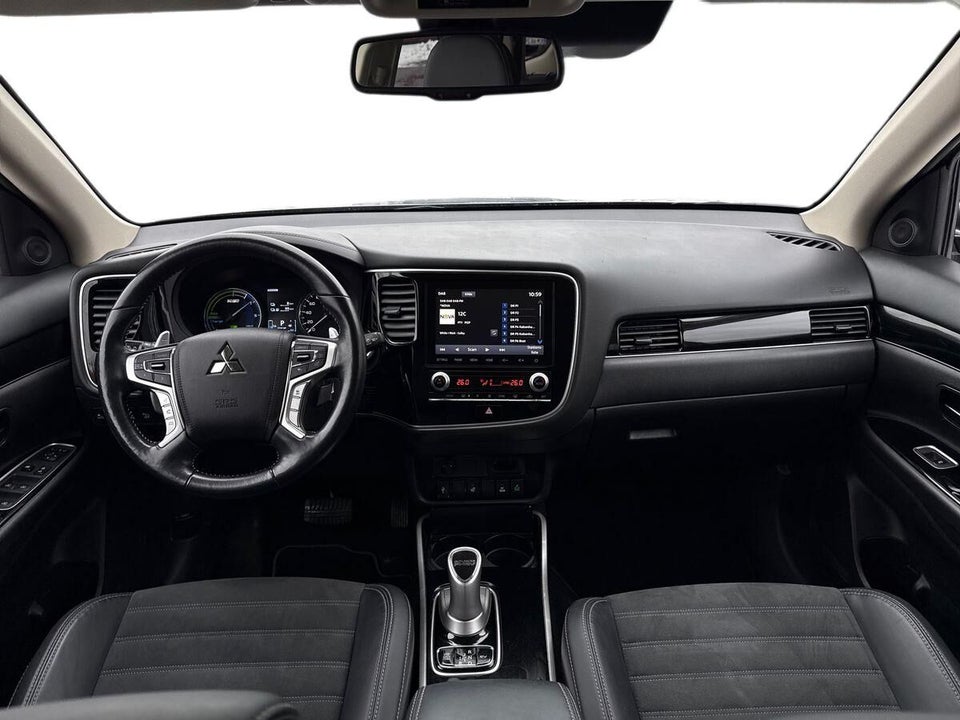 Mitsubishi Outlander 2,4 PHEV Intense CVT 4WD 5d