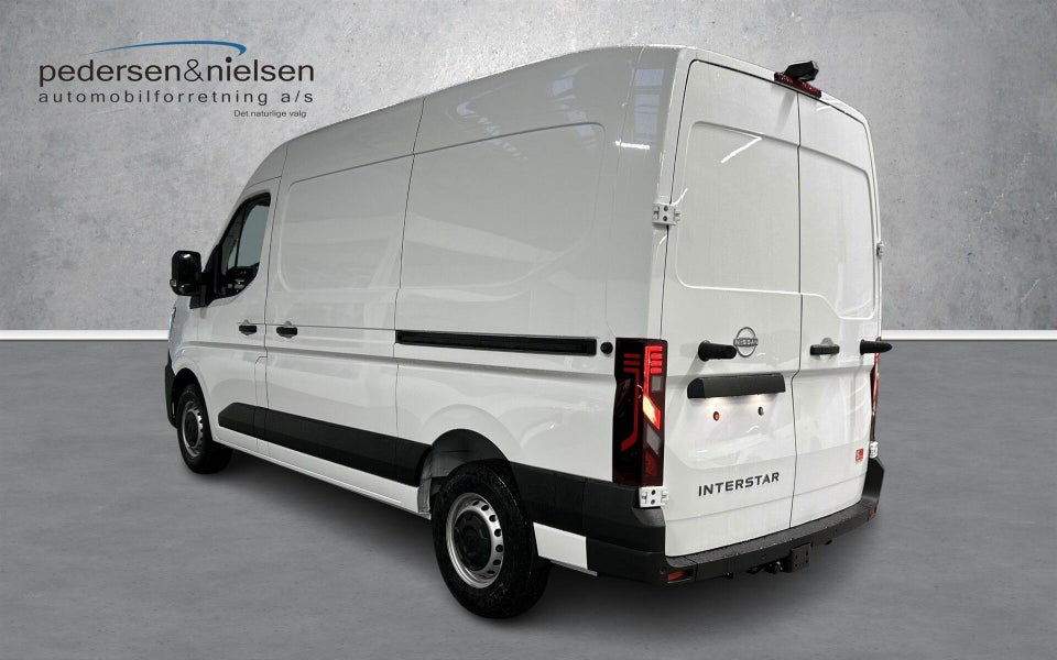 Nissan Interstar 2,0 dCi 150 L2H2 N-Connecta aut. Van