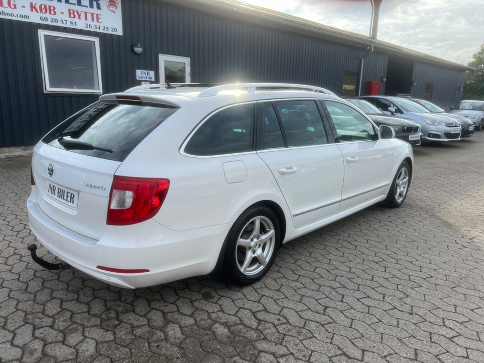 Skoda Superb 1,8 TSi 160 Ambition Combi DSG 5d