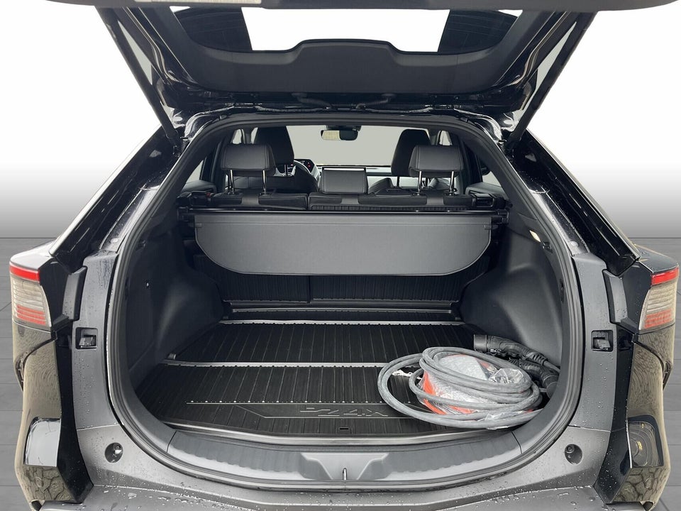 Toyota bZ4X Executive 5d