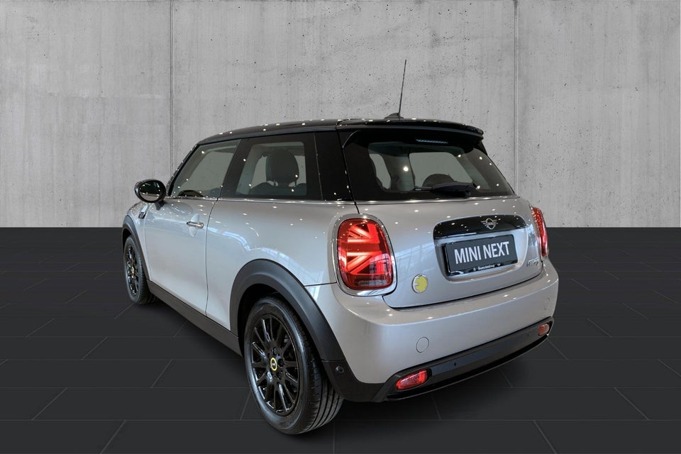 MINI Cooper SE Essential 3d