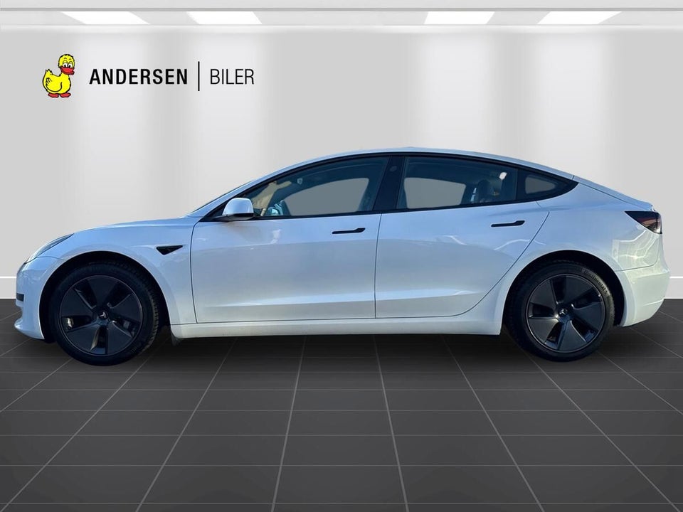 Tesla Model 3 RWD 4d
