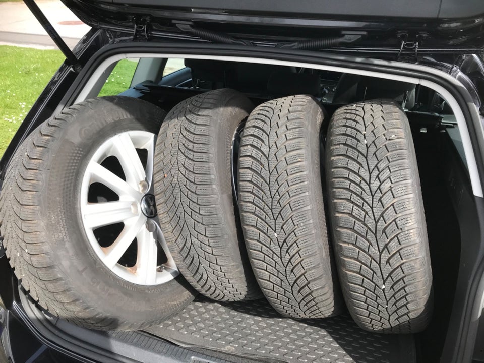 VW Golf VII 1,5 TSi 130 Comfortline 5d