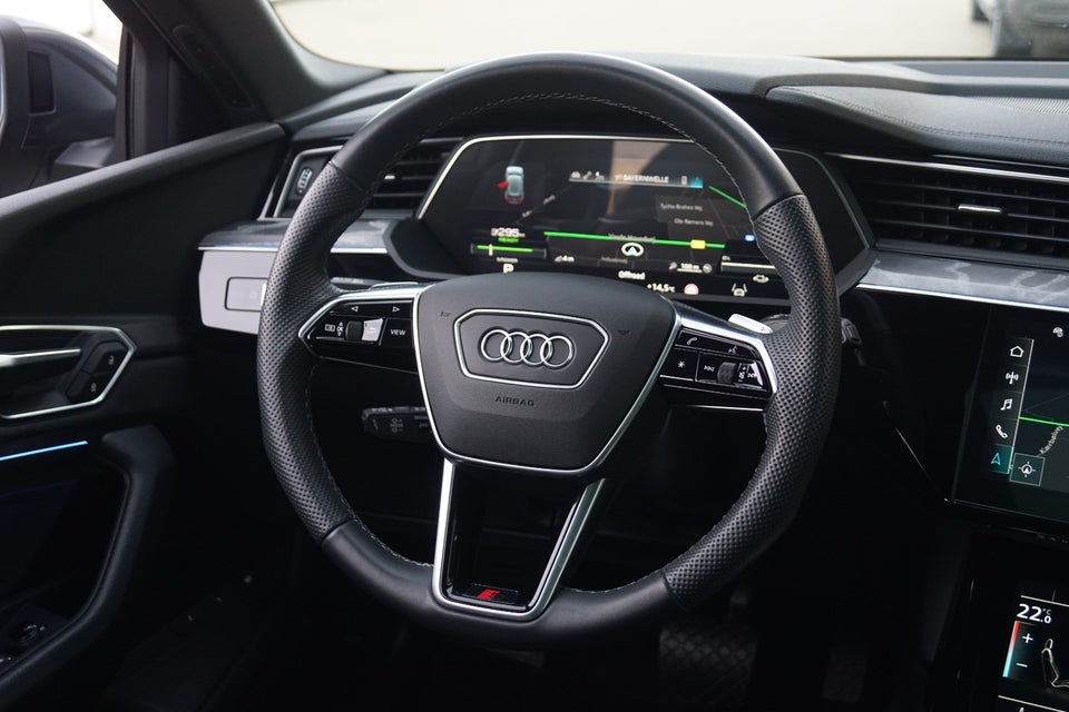 Audi e-tron 55 S-line quattro 5d