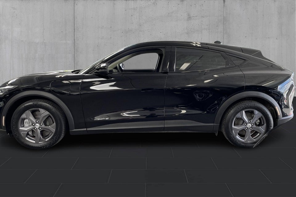 Ford Mustang Mach-E 70 Standard Range 5d