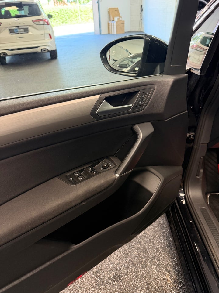 VW Touran 1,6 TDi 115 Comfortline DSG 7prs 5d