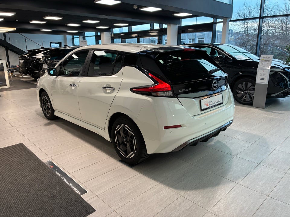 Nissan Leaf 39 Acenta 5d